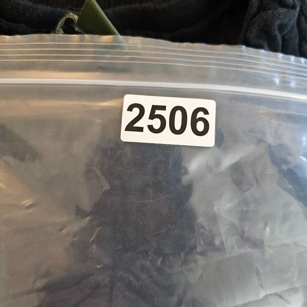 Eddie Bauer Sweater Womens M Black V Neck Cable Knit Long Sleeve Pullover Top - Picture 10 of 10